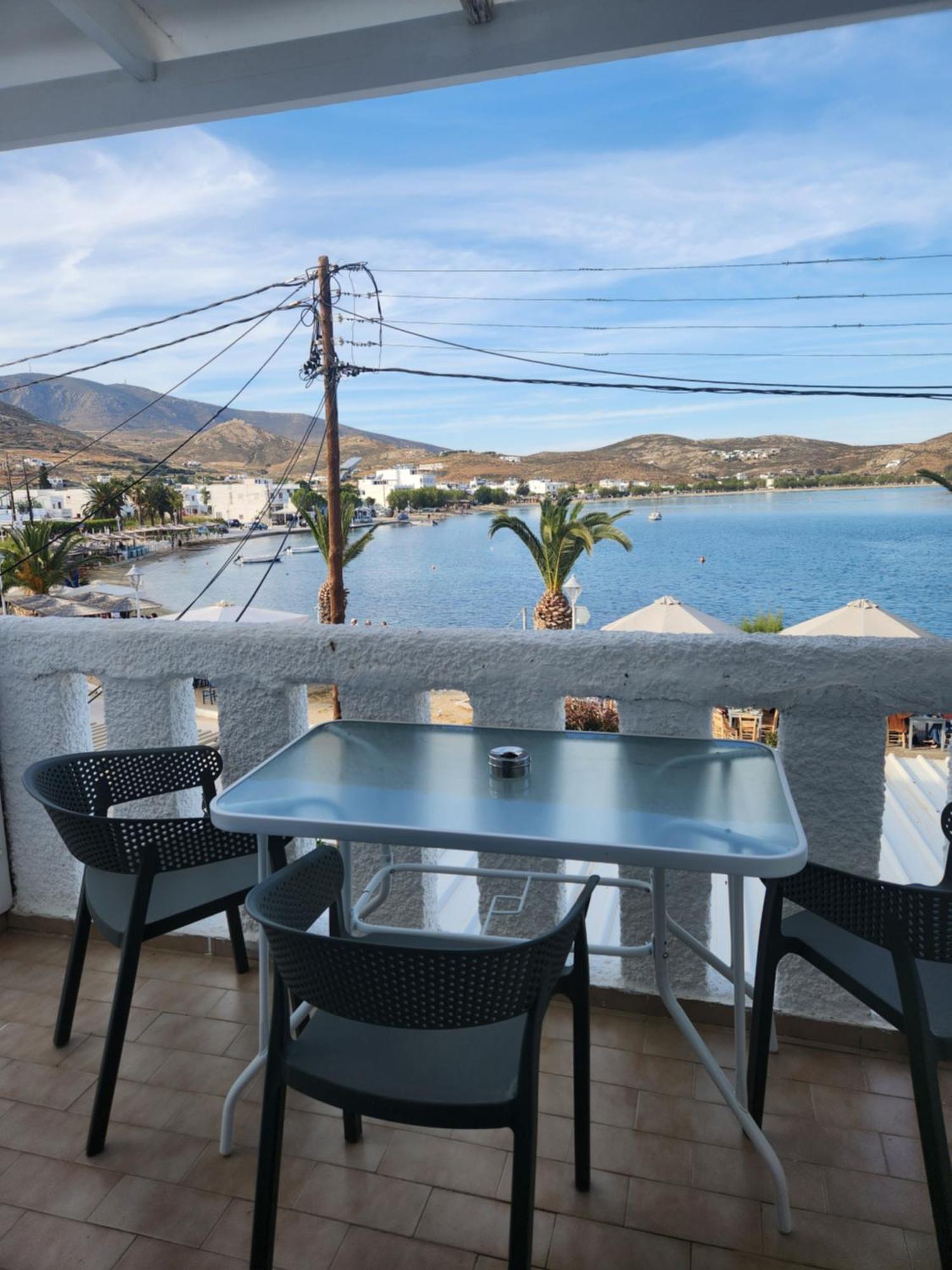 Eleios Hotel Serifos Livadi  Exteriör bild