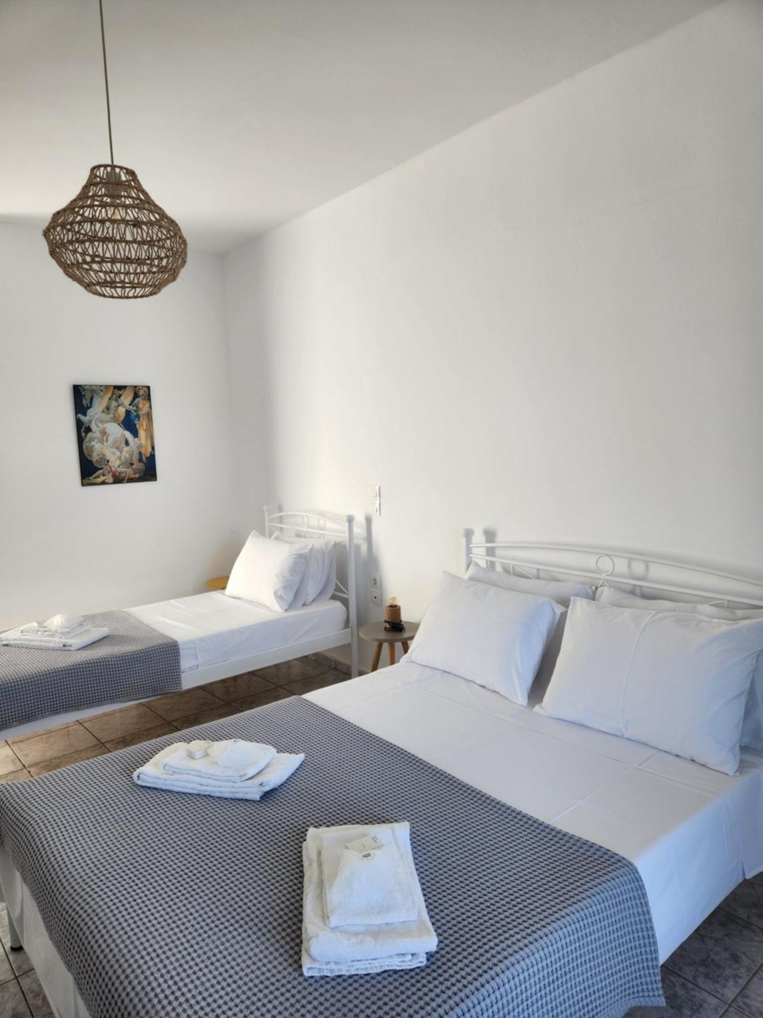 Eleios Hotel Serifos Livadi  Exteriör bild