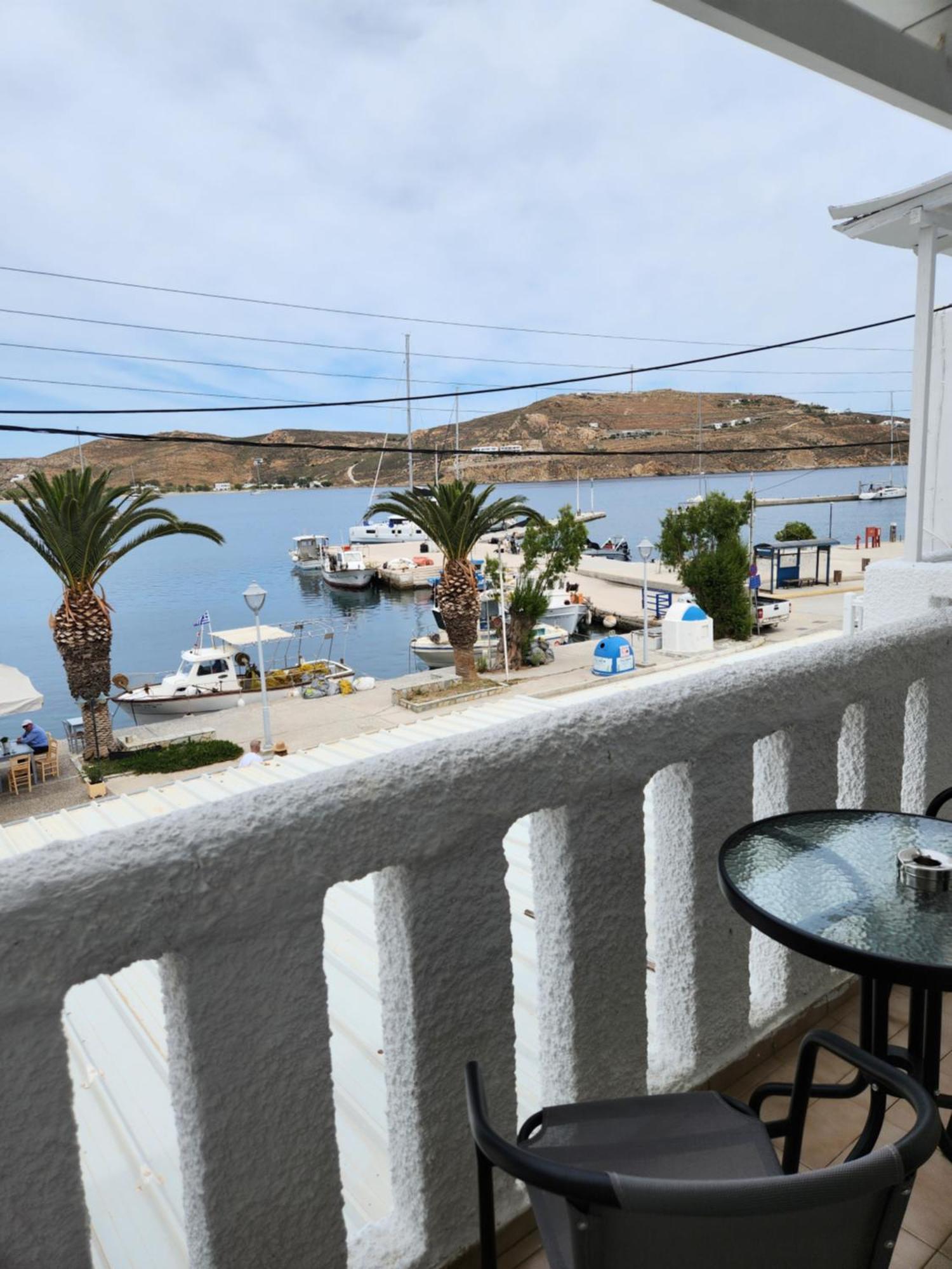 Eleios Hotel Serifos Livadi  Exteriör bild