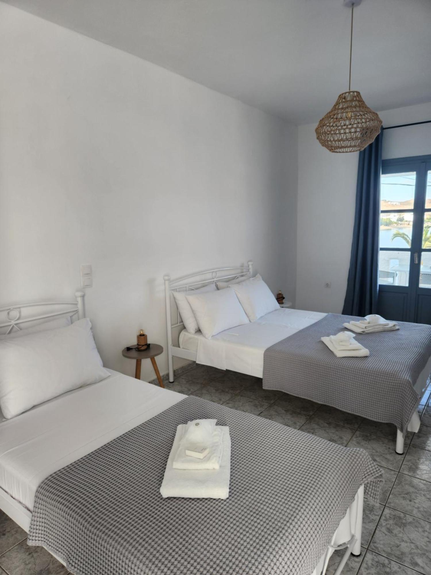 Eleios Hotel Serifos Livadi  Exteriör bild